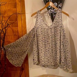 Abercrombie Boho Cold Shoulder w/ Bell Sleeves Top